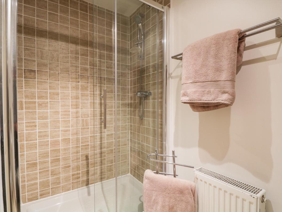Riverview Apartment Инвернес Екстериор снимка