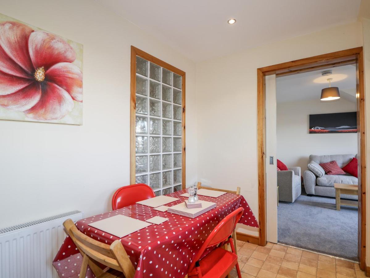 Riverview Apartment Инвернес Екстериор снимка